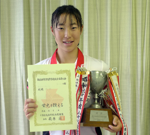 ���q�V���O��